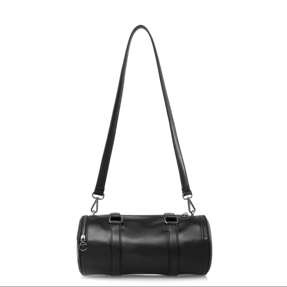 💼 Telfar MEDIUM Duffle Bag - Black 💼 - Picture 4 of 8